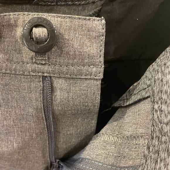 Mens VOLCOM swim trunks convertible - Picture 9 of 9